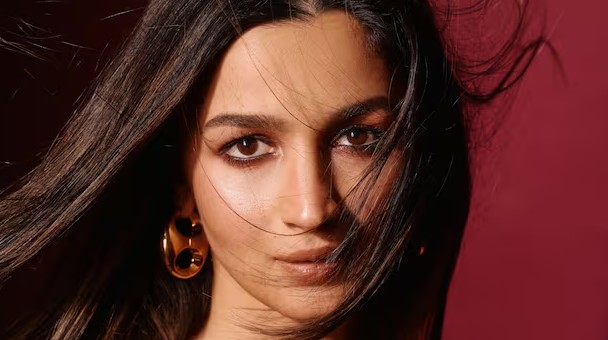 Alia Bhatt Fan Mail Address