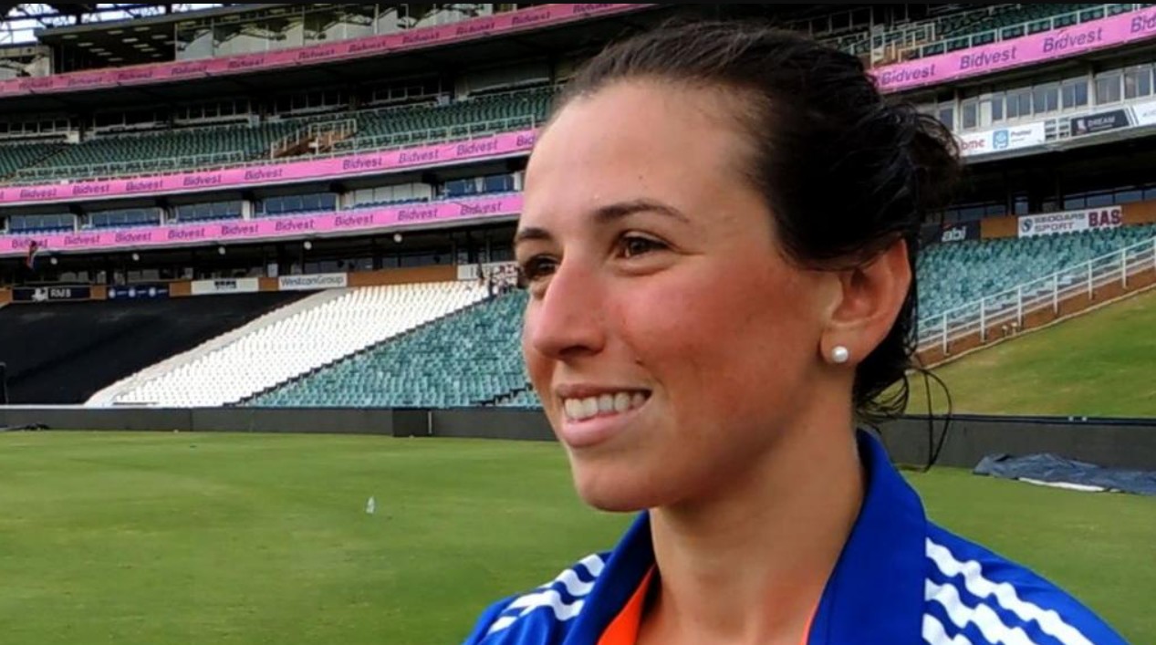 Georgia Elwiss Fan Mail Address